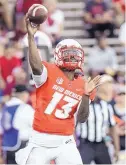  ?? ROBERTO E. ROSALES/JOURNAL ?? UNM senior quarterbac­k Lamar Jordan was benched against the Aggies, but coach Bob Davie says he is “not down on Lamar.”