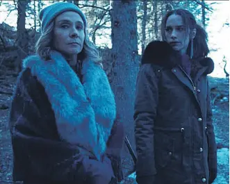  ?? SPACE ?? Megan Follows, left, plays the mother to Melanie Scrofano’s Wynonna in Season 3 of Wynonna Earp.