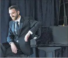  ??  ?? Pianist David Potvin.
