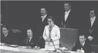  ??  ?? Simone Veil (c) à l’ouverture de la première session du Parlement européen, le 17 juillet 1979 à Strasbourg