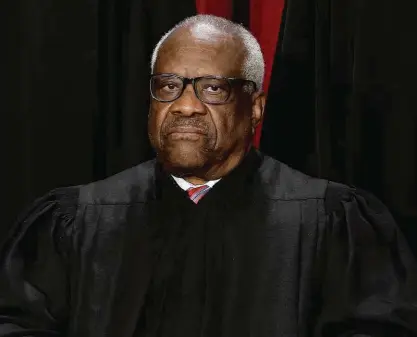  ?? Evelyn Hockstein -7.out.22/reuters ?? O magistrado da Suprema Corte dos EUA Clarence Thomas