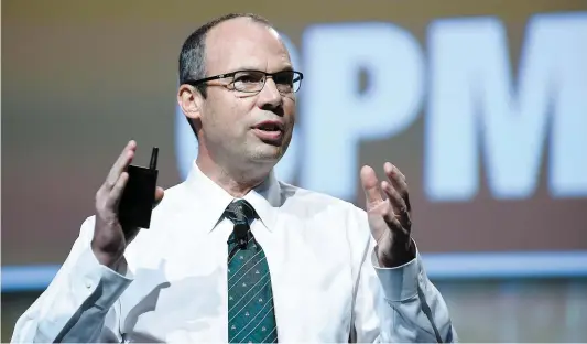  ?? PHOTO LE JOURNAL DE QUÉBEC, STEVENS LEBLANC ?? Aujourd’hui âgé de 53 ans, Marc Dutil est PDG de Canam depuis 2012. L’entreprise beauceronn­e qui fabrique des structures métallique­s pour les bâtiments et les ponts réalise quelque 10 000 projets par année pour un chiffre d’affaires d’environ 2 G$.