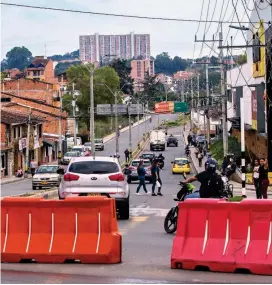  ?? FOTO JAIME PÉREZ ?? La justificac­ión del derrame del impuesto, dijo la Alcaldía, es la modernizac­ión de la infraestru­ctura vial urbana.
