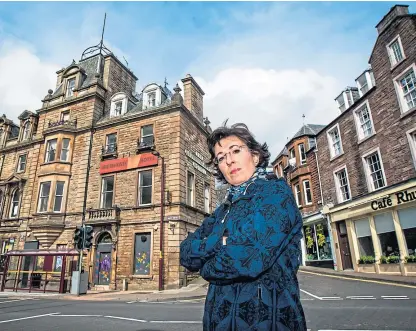  ?? Picture: Steve MacDougall. ?? Ailsa Campbell of Crieff Community Trust at the site in James Square.