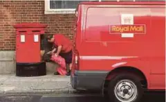  ??  ?? SYARIKAT Royal Mail yang berdepan bantahan paling besar selepas CEO baharunya menerima gaji yang besar. - Agensi