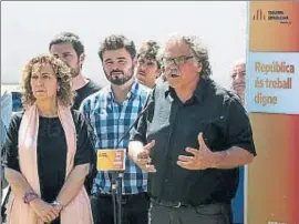  ?? GEMMA MIRALDA ?? Capella, Rufián i Tardà ahir a Santa Perpètua de Mogoda