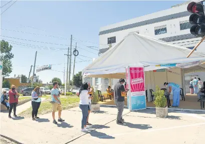  ?? Enrique García Medina ?? La dinámica se organizó con diferentes postas al aire libre.