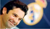  ??  ?? Ad interim Santiago Solari ha 15 giorni per tenersi la panchina del Real Madrid (Afp)