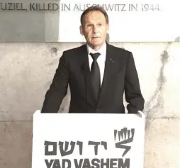  ?? (Muki Schwartz) ?? BORUSSIA DORTMUND CEO Hans-Joachim Watzke speaks this week at Yad Vashem as part of his trip to Israel with the club’s senior management.