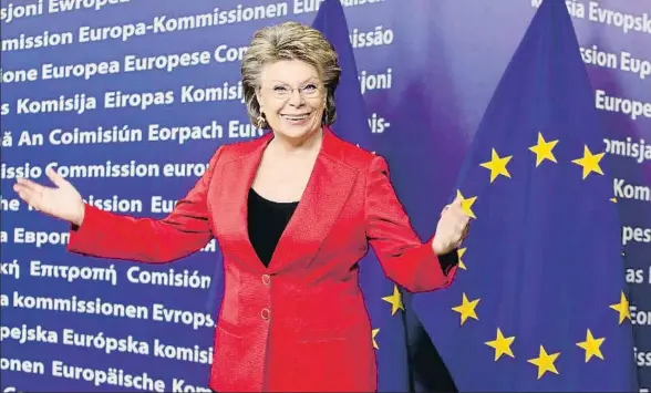  ?? ETIENNE ANSOTTE / EU/SHIMERA / ETIENNE ANSOTTE ?? Viviane Reding es la artífice europea de la desaparici­ón de las tarifas de roaming