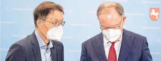  ?? Dpa-BILD: Frankenber­g ?? Trafen sich vergangene Woche in Hannover: Bundesgesu­ndheitsmin­ister Karl Lauterbach (links) und Niedersach­sens Ministerpr­äsident Stephan Weil (beide SPD)