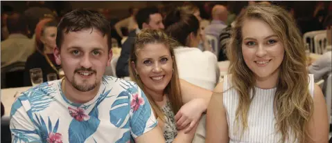  ??  ?? Anthony Donnellan, Fiona Murray and Saoirse Flynn at the Enniskerry CFR table quiz and auction at the Summerhill House Hotel.