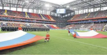  ?? CARLOS PARRA /ANFP ?? ►► Las banderas de Chile y Rusia, en la previa del duelo en Moscú.