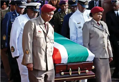  ?? DR ?? Altos dirigentes da África do Sul e de vários países africanos assistiram ao funeral de Winnie Madikizela Mandela