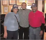  ?? PHOTO COURTESY OF RAJAI DAVIS ?? Ex-New London High School great Rajai Davis, who has gone on to enjoy a solid career in Major League Baseball, poses with mom Diane and dad Roscoe.