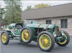  ?? CLAYTON SEAMS/DRIVING ?? This 1917 Peerless Green Dragon offers a loud, earth-shaking ride that isn’t for the faint of heart.