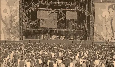 ?? Foto archivo ee ?? Miles de fans se dan cita en el Foro Sol para vivir esa experienci­a musical.
