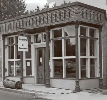  ?? Sean Williams/ Stnadard Journal ?? Dawn’s restaurant is located in the former home of Cedar and Smoke on Herbert Street in downtown Cedartown.