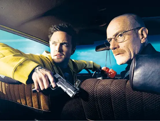  ??  ?? Jesse (li.) und Walter blicken in der Netflix-Serie „Breaking Bad“in eine ungewisse Zukunft. Auch der Buchmarkt sucht neue Erzählform­en.