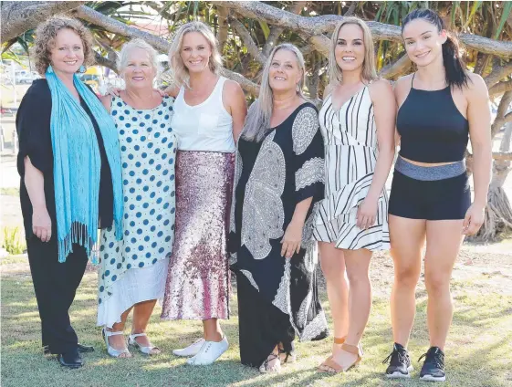  ?? Picture: TERTIUS PICKARD ?? Women of the Year finalists Claudine Anderson, Linda Monro, Amanda Ramsay, Viki Hayward, Cris Beer and Chelsea Hackett.