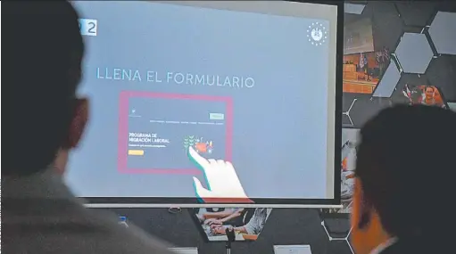  ??  ?? Visita. La comitiva está integrada por empresario­s y por un senador de Arizona.