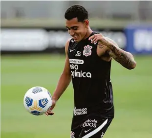  ?? Rodrigo Coca - 30.out.21/ag. Corinthian­s ?? O lateral direito Du Queiroz vai assumir o lugar de Fagner contra o São Paulo; cria das categorias de base, jogador tem a confiança de Sylvinho