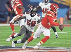  ?? MATTHEW EMMONS/USA TODAY SPORTS ?? Buccaneers OLB Shaquil Barrett (58) sacked Chiefs QB Patrick Mahomes once in Super Bowl 55 and harassed him all game.