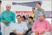  ??  ?? AAP supremo Arvind Kejriwal (centre) during a party workers’ meeting in Kurukshetr­a on Sunday.
