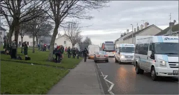  ??  ?? School buses collecting students at Talbot Green.