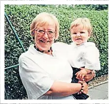  ??  ?? Maggie Clayton with her grandson David in 1995