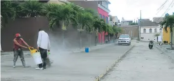  ?? FOTO: ALEJANDRO AMADOR ?? Las obras de pavimentac­ión con concreto hidráulico iniciaron este fin de semana.