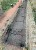  ?? WAGGONWAY 1722 PROJECT ?? The 2021 excavated section showing the space between the rails, sleepers and the cobbles laid between the three levels of rails.