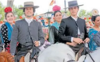  ?? ?? Manuel Rodríguez, Teresa Hernández, Francisco Barbé y Gracia Sequeiros