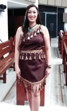 ??  ?? ADIE Borbon Amparo as Pocahontas