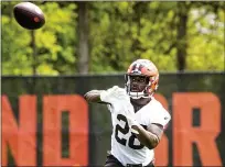  ?? MATT STARKEY — COURTESY OF CLEVELAND BROWNS ?? Linebacker Jeremiah Owusu-Koramoah during the first day of Browns rookie minicamp on May 14.