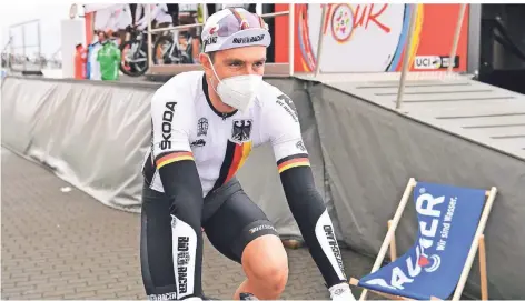  ?? FOTO: BERND THISSEN/DPA ?? John Degenkolb, hier bei der Deutschlan­d Tour, verpasste zuletzt beim Rennen Frankfurt-Eschborn als Zweiter nur knapp einen Sieg.