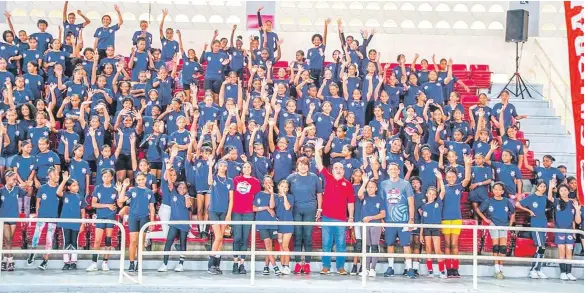  ?? ?? Vista parcial de las niñas que acudieron al llamado del proyecto de seleccione­s nacionales.