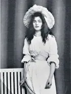  ?? ?? ‘Unfathomab­le enigma’: Julie Daydreamin­g (1894), above left, by Morisot; photograph of Julie at 16 in 1894