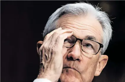  ?? [ Reuters ] ?? Jerome Powell, als Fed-Chef der mächtigste Notenbanke­r der Welt, mit Sorgenfalt­en.