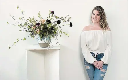  ?? MATHEW MCCARTHY WATERLOO REGION RECORD ?? Floral artist Kailey Davy will be a guest artist during the the annual Globe Studios 2018 Open House and Art Show.