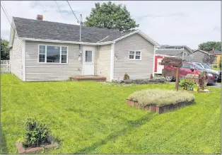  ?? ASHLEY FITZPATRIC­K/THE TELEGRAM ?? The Tucker home in Carbonear. The house looks out onto Carbonear Bay.