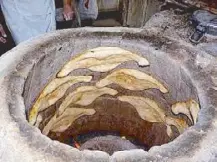  ??  ?? Puri bread baked in a deep it oven.