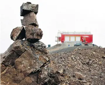  ?? JEFF MCINTOSH / THE CANADIAN PRESS FILES ?? Canada’s High Arctic research station, the Polar Environmen­tal Atmospheri­c Research Laboratory (PEARL) on Ellesmere Island, Nunavut, is receiving $1.6 million in federal funding, but scientists say more is needed.