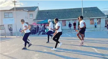  ??  ?? PANTSULA For Life hosts pop-up dance shows on weekends to showcase their talents.