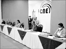  ?? CORTESÍA ?? • El Pleno del Consejo Nacional Electoral (CNE) aprobó el protocolo para que el sufragio de los ecuatorian­os.