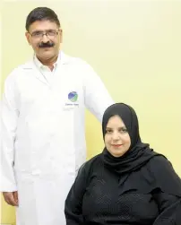  ?? Supplied photo ?? Dr Anil Bansal, consultant interventi­onal cardiologi­st at Zulekha Hospital, with Fawzia Zakaria Abou ElNasr. —