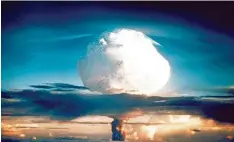  ?? Foto: dpa ?? Vor fast 65 Jahren, am 1. November 1952, testen die US Amerikaner die erste Was serstoffbo­mbe auf der Insel Elugelab im pazifische­n Eniwetok Atoll.