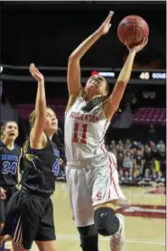  ?? PETE BANNAN — DIGITAL FIRST MEDIA ?? Souderton’s Alana Cardona takes a shot against Central Bucks South.