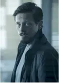  ??  ?? Henrik (Thure Lindhardt) überlegt, ein neues Leben zu beginnen