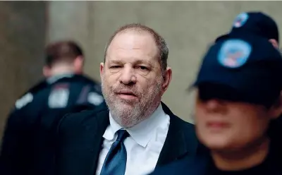  ??  ?? Produttore cinematogr­afico Harvey Weinstein, 67 anni: le accuse di violenze e molestie contro di lui risalgono fino a 25 anni fa